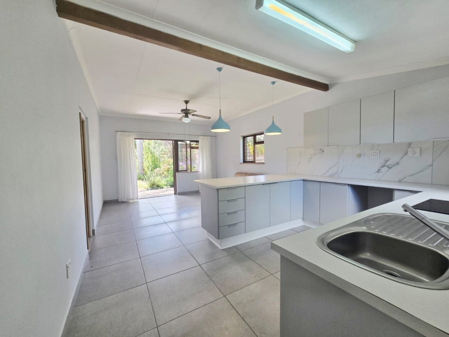 1 Bedroom Property for Sale in Hoekwil Western Cape